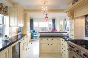 should I use a broker to sell my home in NYC